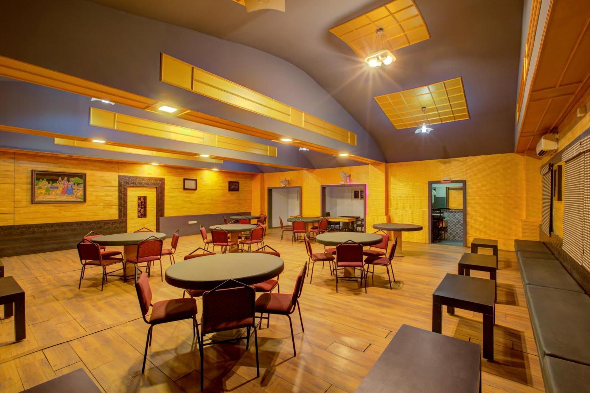 Super Townhouse Oak Jvh Hotel バンガロール エクステリア 写真