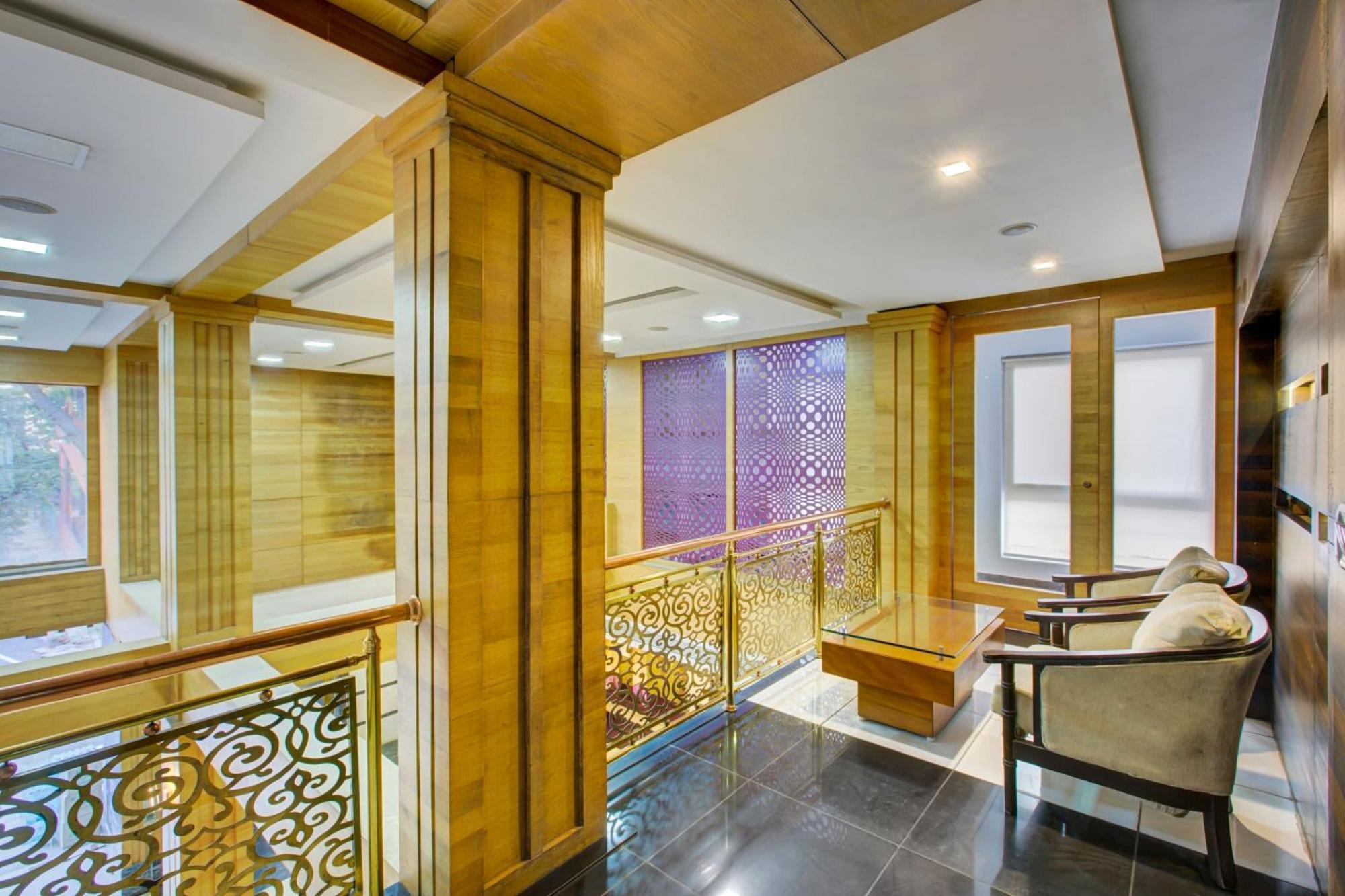 Super Townhouse Oak Jvh Hotel バンガロール エクステリア 写真
