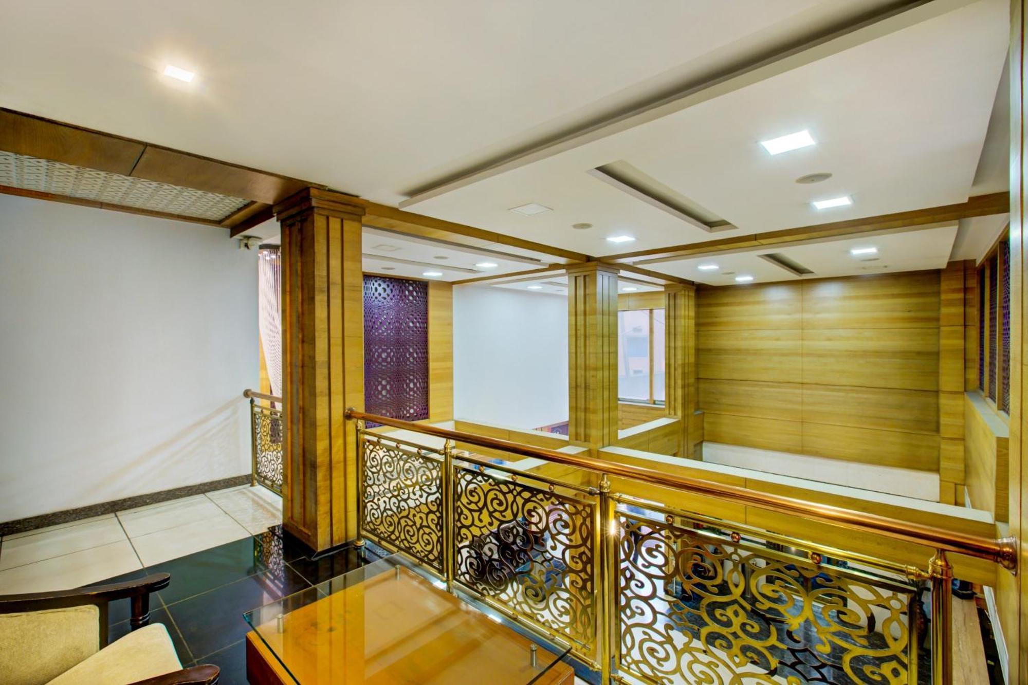 Super Townhouse Oak Jvh Hotel バンガロール エクステリア 写真