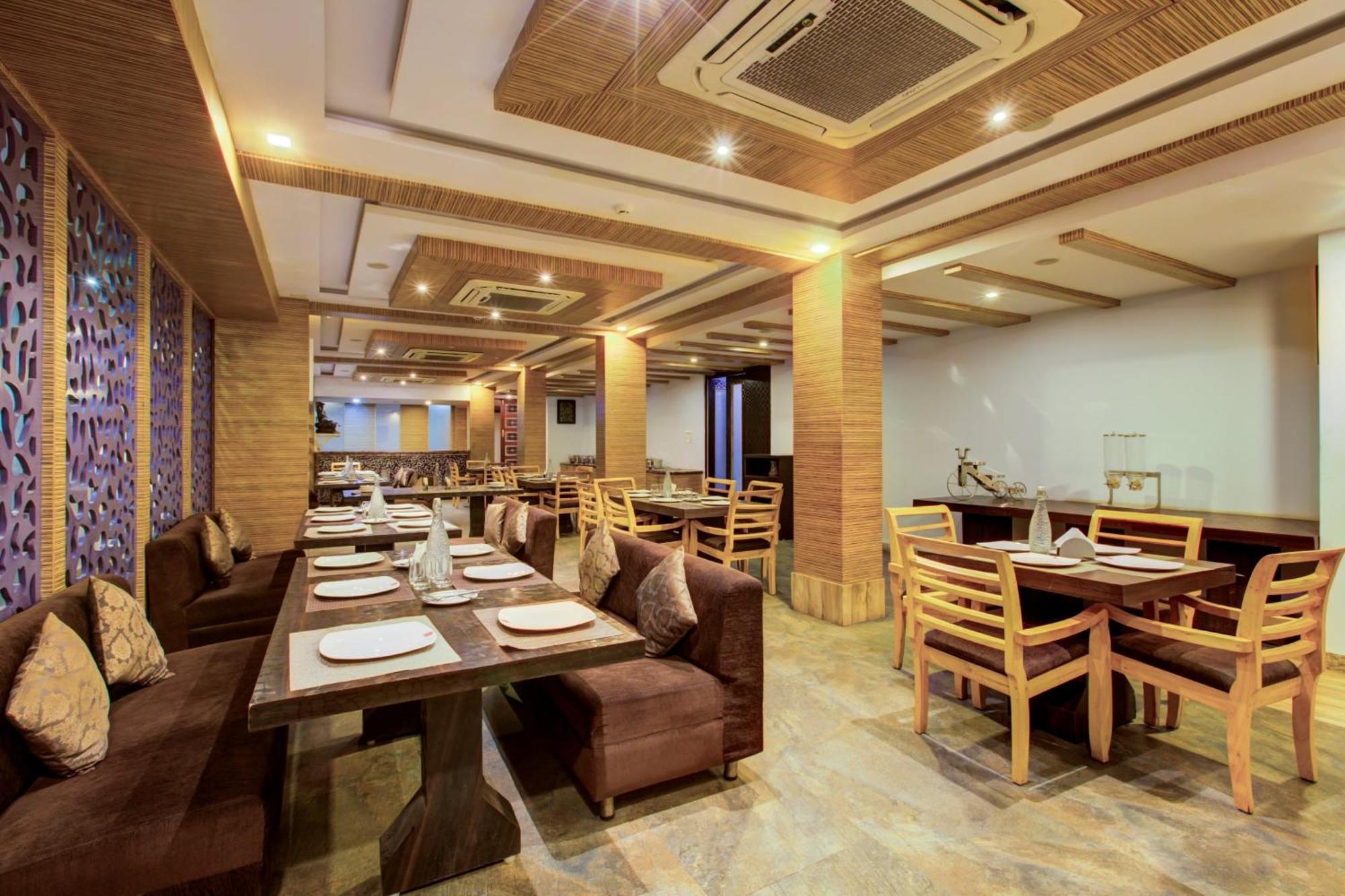 Super Townhouse Oak Jvh Hotel バンガロール エクステリア 写真